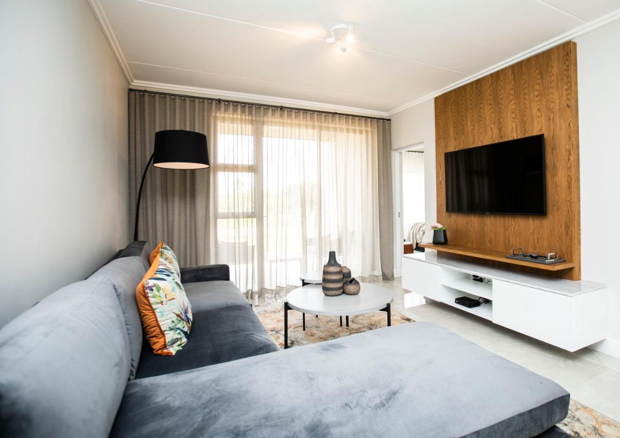 The Serengeti Lodge Kempton Park Extérieur photo