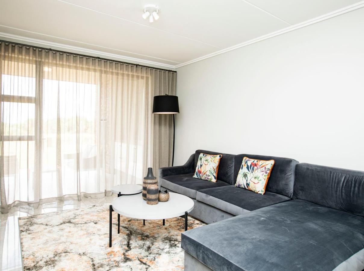 The Serengeti Lodge Kempton Park Extérieur photo